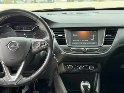 Opel Crossland 2022, слика 7