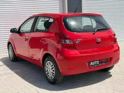 Hyundai i20 2009, слика 6