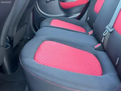 Hyundai i20 2009, слика 9