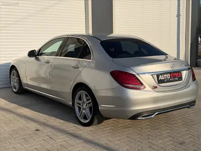 Mercedes-Benz C 180 2015, слика 6